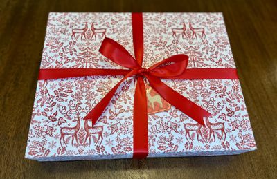 Gallery photo for reindeer-red-ribbon.jpg